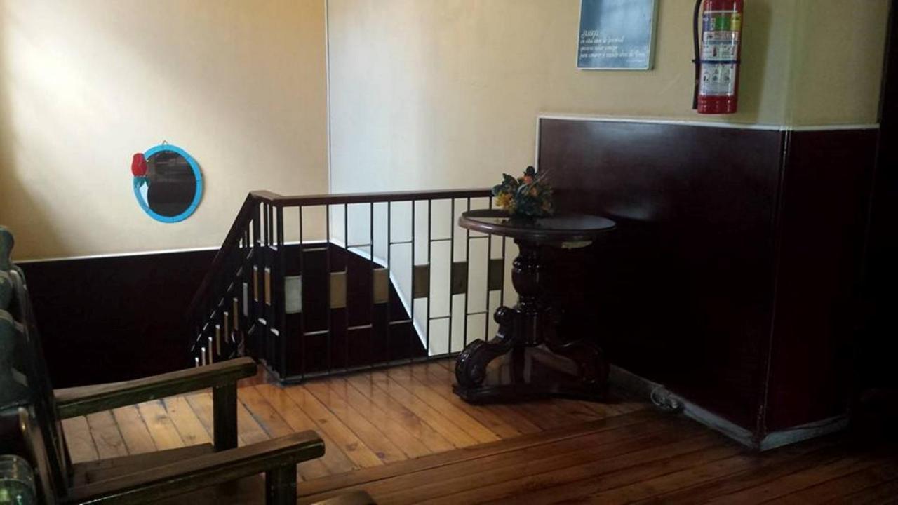 Hostal Bolivar Inn Quito Zewnętrze zdjęcie