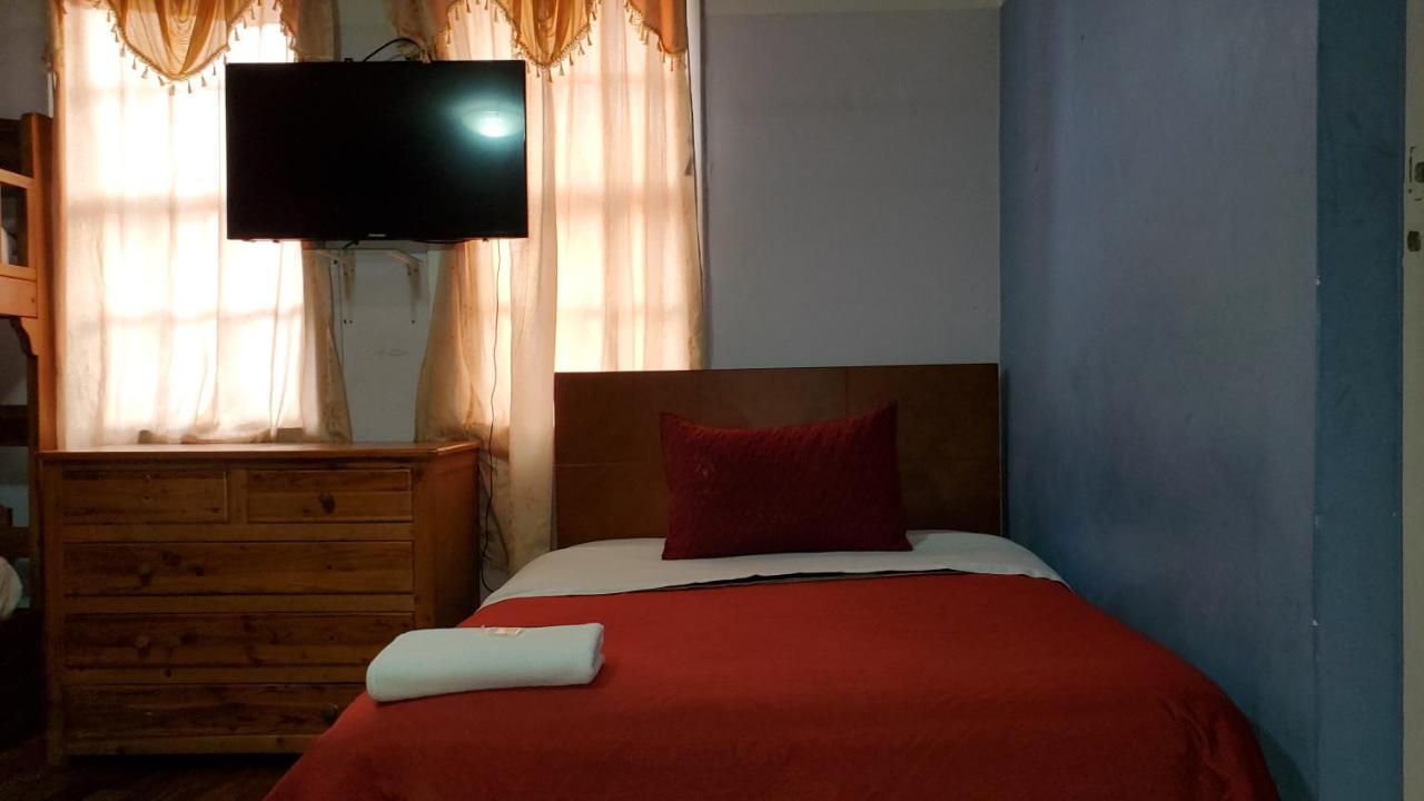 Hostal Bolivar Inn Quito Zewnętrze zdjęcie