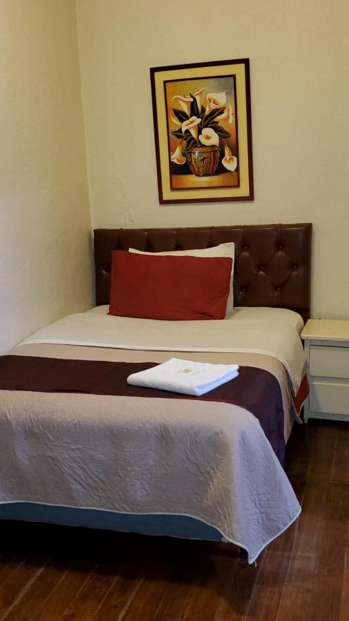 Hostal Bolivar Inn Quito Zewnętrze zdjęcie