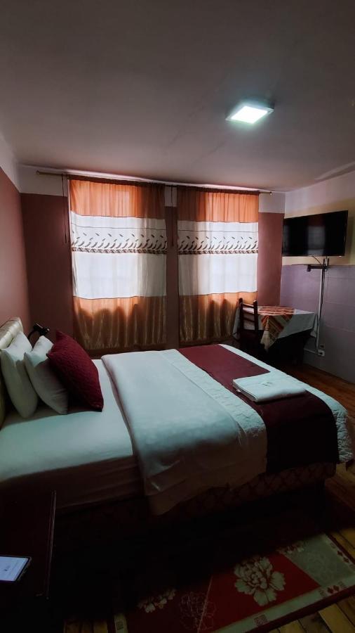 Hostal Bolivar Inn Quito Zewnętrze zdjęcie