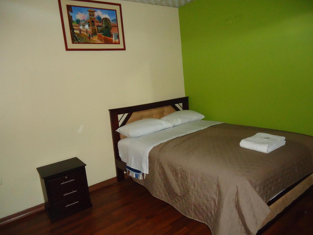 Hostal Bolivar Inn Quito Zewnętrze zdjęcie