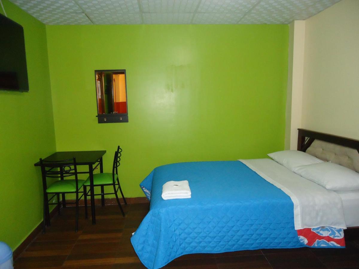 Hostal Bolivar Inn Quito Zewnętrze zdjęcie